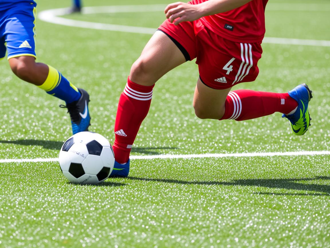 爱游戏体育官网-罗马打出阵地战配合完成精彩进球，罗马队阵型  第2张